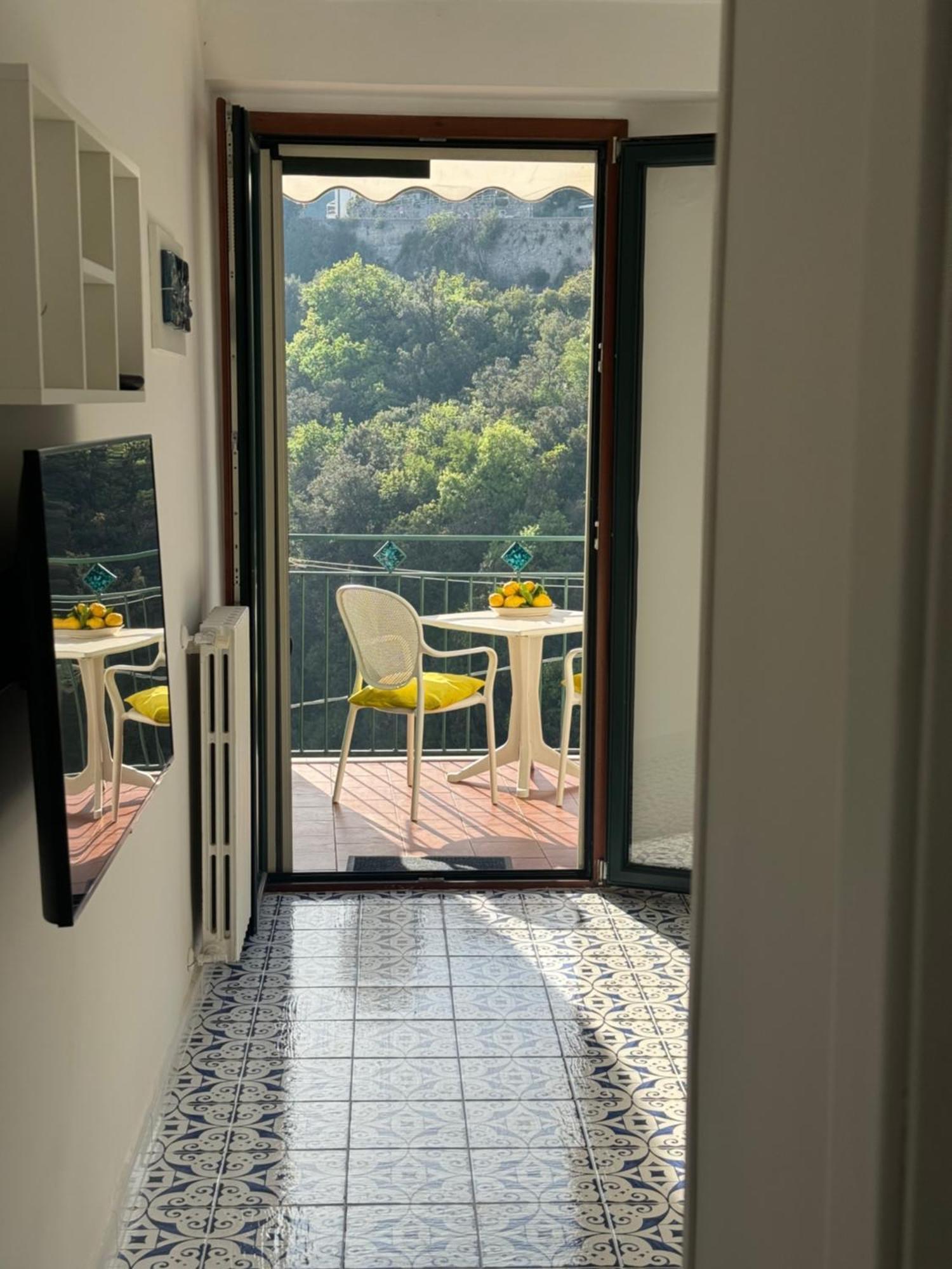 דירות Vietri Panoramic Flat Amalfi Coast - Sea View 1 מראה חיצוני תמונה